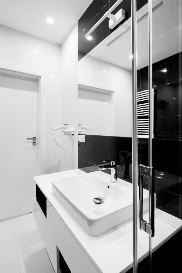 Native Apartments Lubelska 10 كراكوفيا المظهر الخارجي الصورة